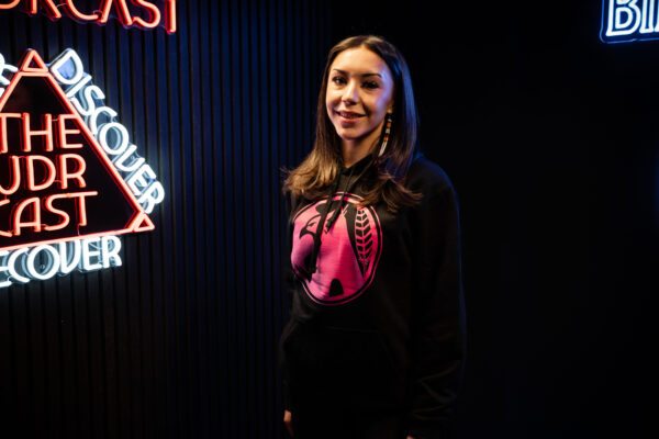 BLACK BILLWARDLIFE HOODIE WITH DARK PINK ICON