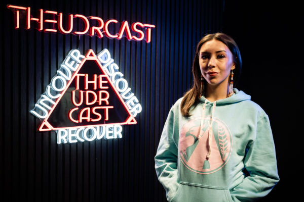 TEAL BILLWARDLIFE HOODIE WITH LIGHT PINK ICON