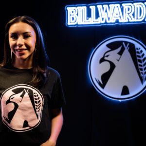 BLACK BILLWARDLIFE T-SHIRT PINK ICON