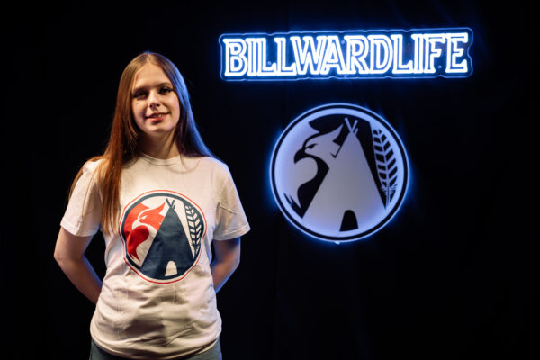 WHITE BILLWARDLIFE T-SHIRT , MULTI-COLOR ICON